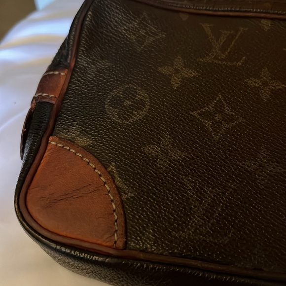 Vintage Louis Vuitton monogram wristlet w/ free LV shopping bag - Picture 10 of 16